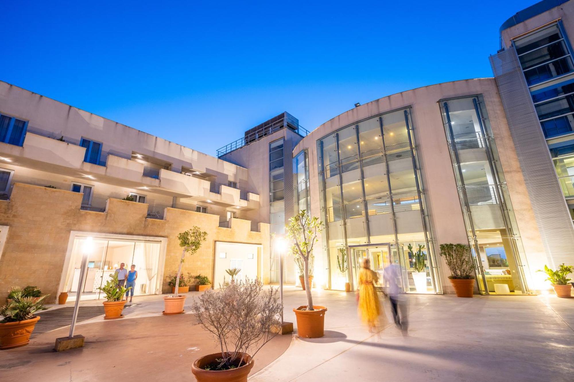 Capo Peloro Hotel (Adults Only) Torre Faro Exterior foto